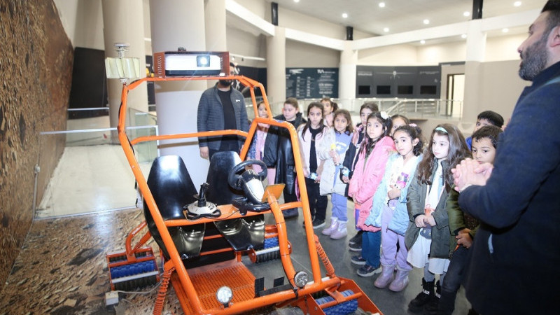 Karaköprü'de Öğrenciler Bilimle Buluşuyor