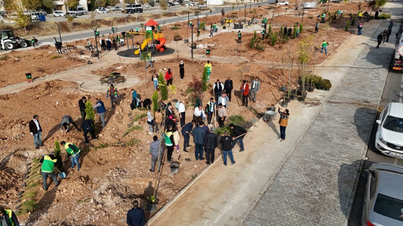 Karaköprü'de 11 Kasım Milli Ağaçlandırma Günü Etkinliği Düzenlendi