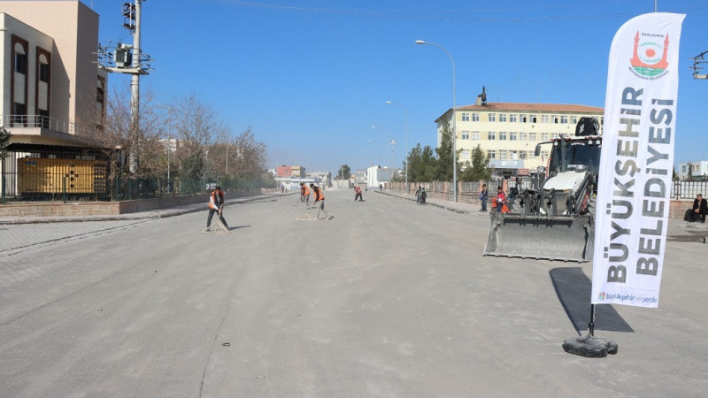 Büyükşehir Viranşehir’deki Üstyapı Çalışmalarını Tamamladı