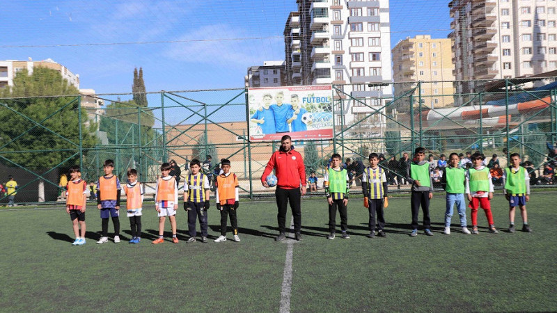 Karaköprü'de 7-14 Yaş Arası Futbol Turnuvası Başladı