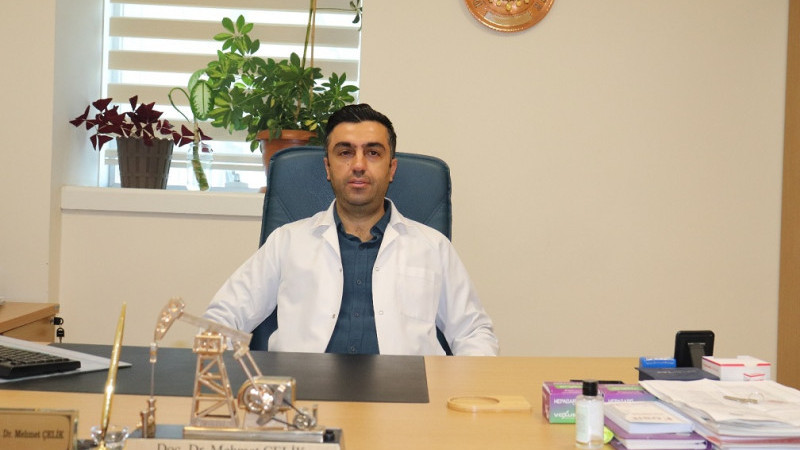 Doç. Dr. Çelik, Hepatit B Hastalığına Karşı Uyarılarda Bulundu