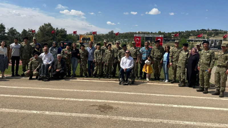 Şanlıurfa'da Engelli Bireyler 1 Günlüğüne Asker Oldu