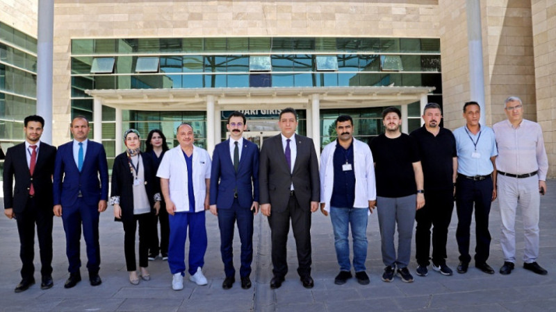 Kaymakam Şan ve İl Müdürü Solmaz'dan Akçakale Devlet Hastanesine Ziyaret 