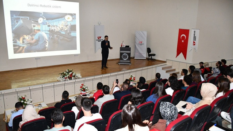 Harran Üniversitesi’nde Robotik Cerrahi ve Yenilikçi Yaklaşımlar Ele Alındı
