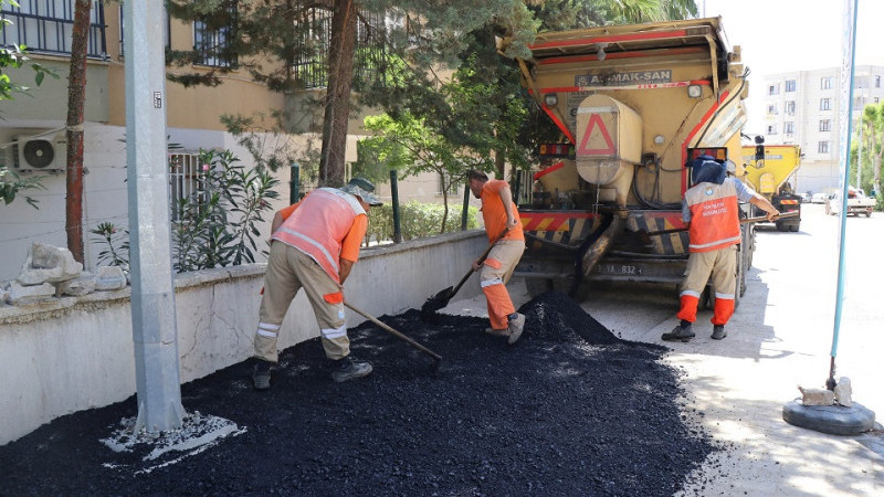 Haliliye Belediyesi Paşabağı Mahallesi’nde Sıcak Asfalt Çalışması Başlattı