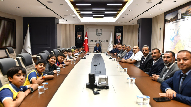 Vali Şıldak, Şanlıurfa’nın Gururu Öğrencilerle Buluştu