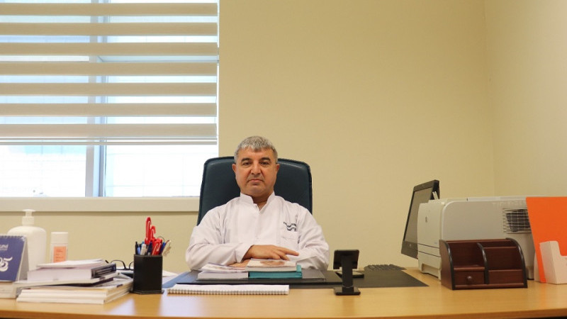 Prof. Dr. Uyanıkoğlu'ndan Yaz Mevsiminde Günde 2 Litre Su İçin Önerisi