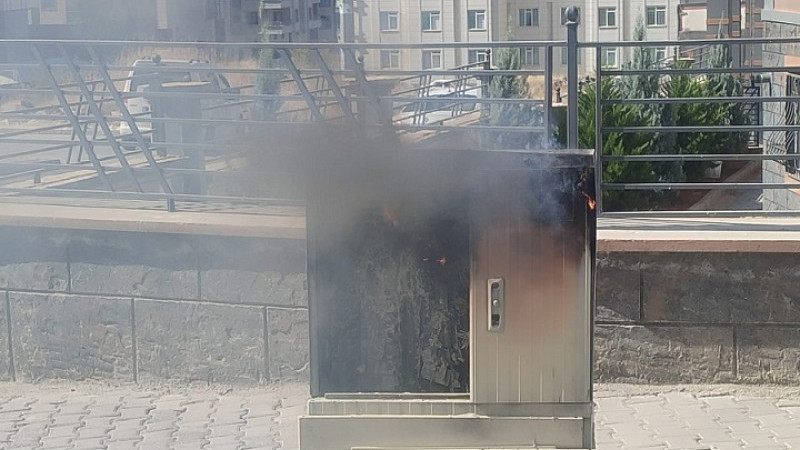 Şanlıurfa’da Elektrik Panosu Alev Alev Yandı