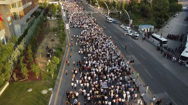 Ankara'da Gazze İçin Ak Parti Genel Merkezine Yürüyüş Yapıldı.