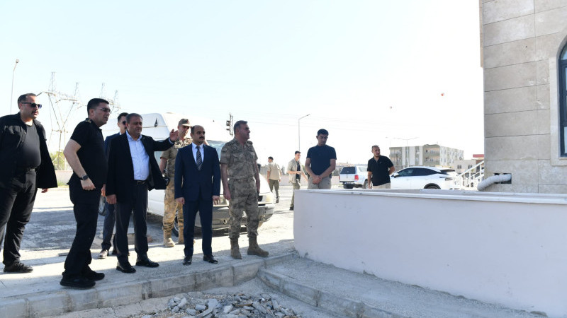 Vali Şıldak, Akçakale'de Temaslarda Bulundu