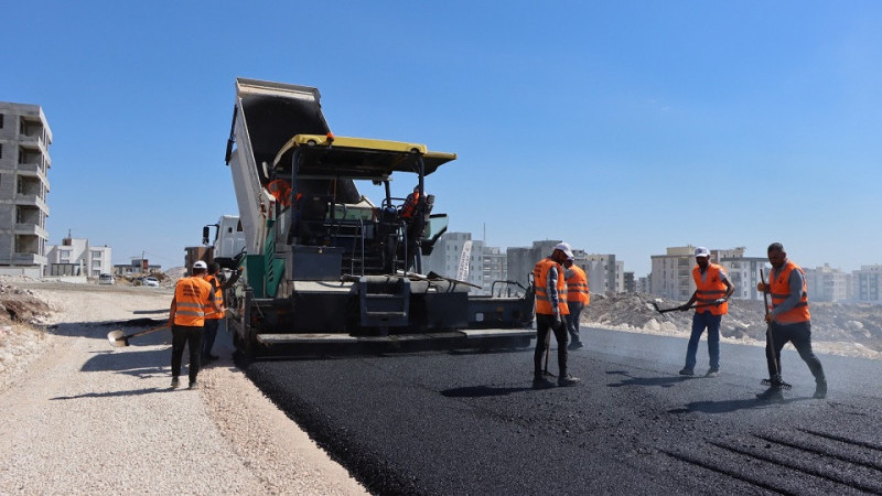Büyükşehir Belediyesi Seyrantepe Mahallesi’nde Ulaşım Çalışmalarını Sürdürüyor