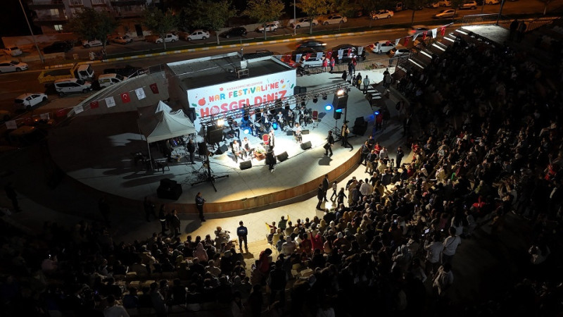 Karaköprü'de Nar Festivali Düzenledi