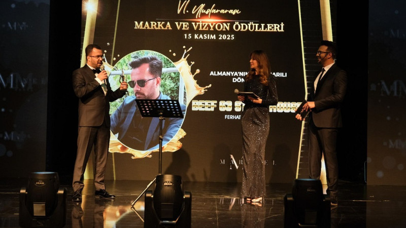 Halfetili İş İnsanı Ferhat Yalçınkaya Almanya’nın En İyi Steak (Yaprak) Döner Restoranı Ödülünü Aldı