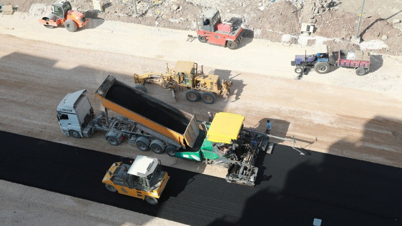 Siverek Çevre Yolunda Asfaltlama Çalışmaları Devam Ediyor