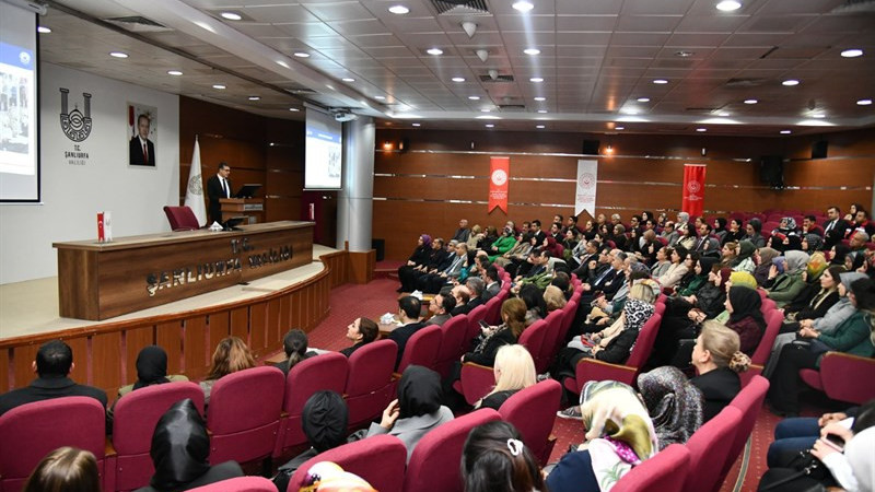 Vali Şıldak “Şanlıurfa’nın Geleceğinde Kadınlarımız Daha Çok Rol Almalı”