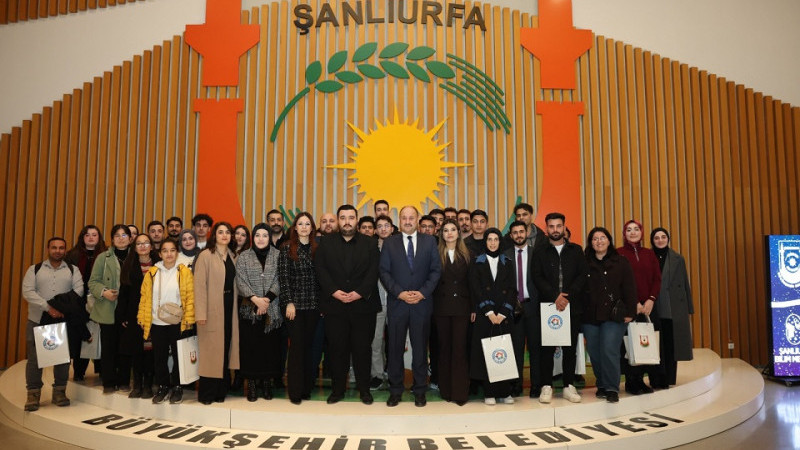 Başkan Gülpınar, Üniversiteli Gençlerle Buluştu