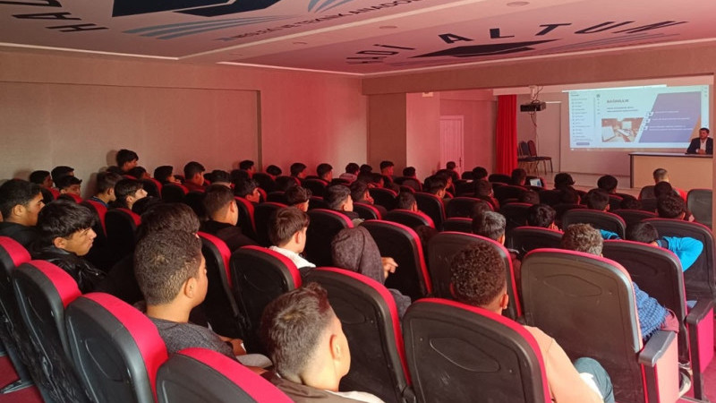 Akçakale Müftülüğü’nden Bağımlılıkla Mücadele Sunumu