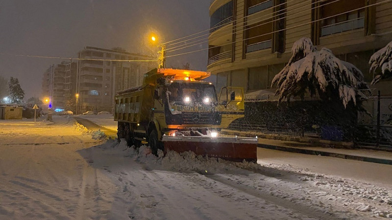 Haliliye'de Ekipler Gece Kar Nöbetini Sürdürdü