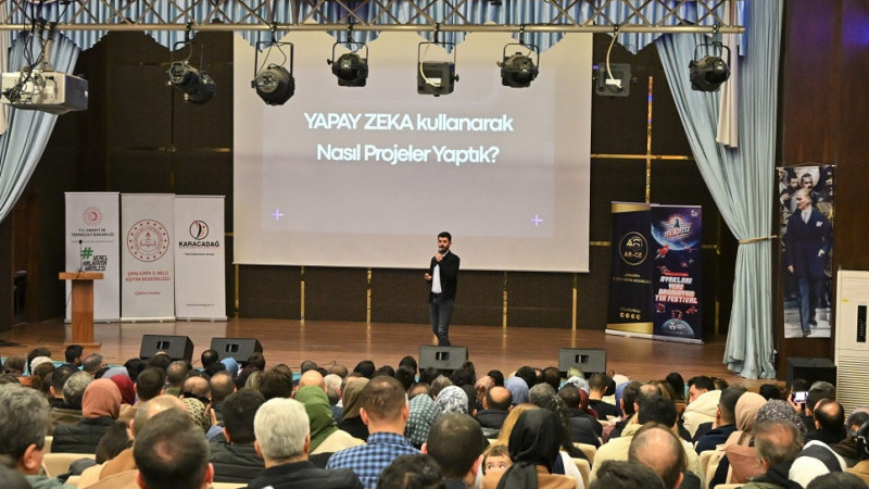 Şanlıurfa'da Öğretmenlere Proje Yazımı ve Yapay Zekâ Eğitimi Verildi