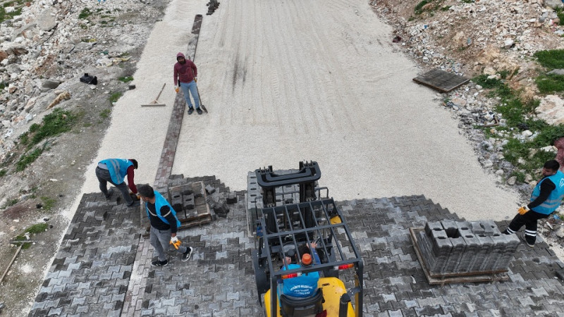Eyyübiye’de Yol Çalışmaları Devam Ediyor