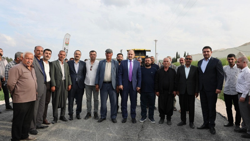 Büyükşehir Belediyesi'nin Kırsal Yollarda Sıcak Asfalt Yatırımı Sürüyor