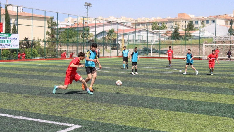 Şanlıurfa'da Okullar Arası Futbol Turnuvası Başladı