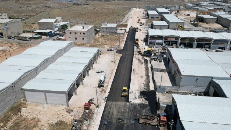 Büyükşehir Belediyesi'nden Gıda İmalatçılar Sitesi’nde Sıcak Asfalt Çalışması