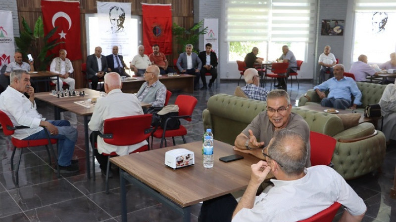 Karaköprü'de Dünya Emekliler Günü Kutlandı