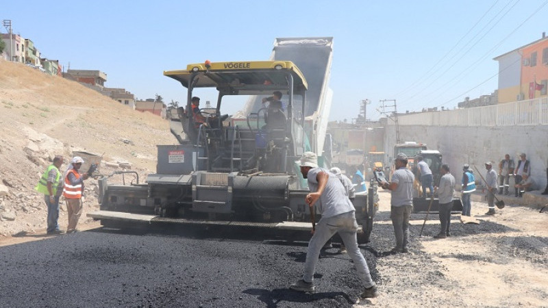 Şanlıurfa Büyükşehir Belediyesi Şıhmaksut Türbe Yolunu Yeniledi