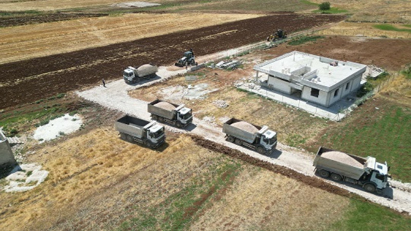 Haliliye'nin Kırsal Mahallelerinde Ulaşım Çalışmaları Sürüyor