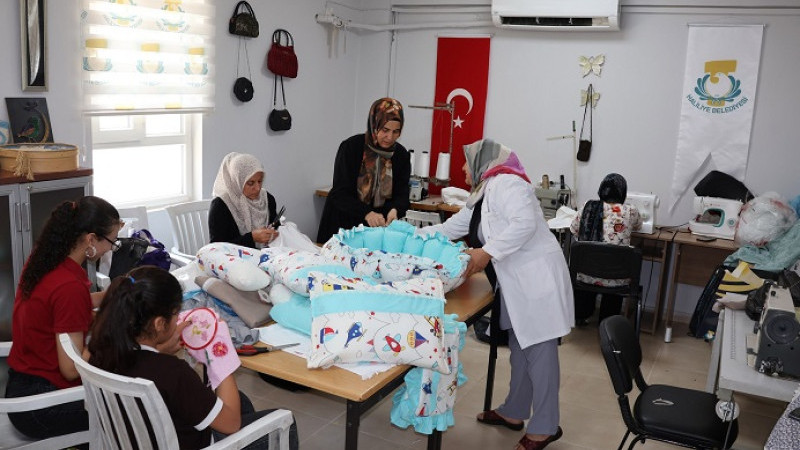 Haliliye'deki Süleymaniye Millet Evine Kadınlardan Yoğun İlgi