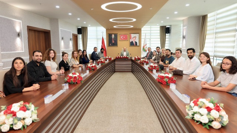 Dünya Şampiyonu Koro Topluluğu'ndan Başkan Gülpınar'a Ziyaret