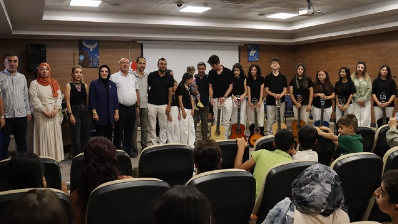 Esentepe Gençlik Merkezi’nde Yaz Kursları Sona Erdi