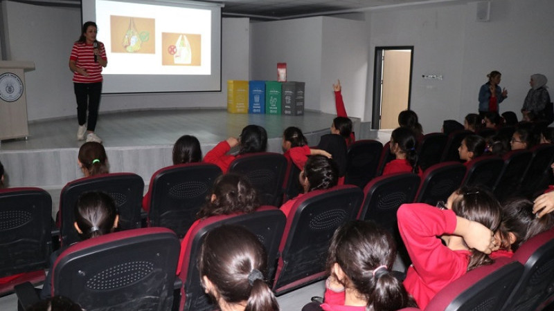 “Benim İlk Bitkim” Projesi Kapsamında Eğitim Çalışmaları Devam Ediyor