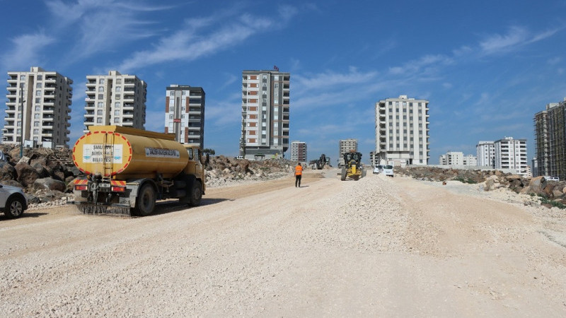 Büyükşehir Belediyesi Karaköprü'de Yeni Yollar Açmaya Devam Ediyor