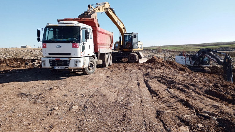 Büyükşehir Belediyesi'nden Siverek'te Trafiği Rahatlatma Çalışmaları 