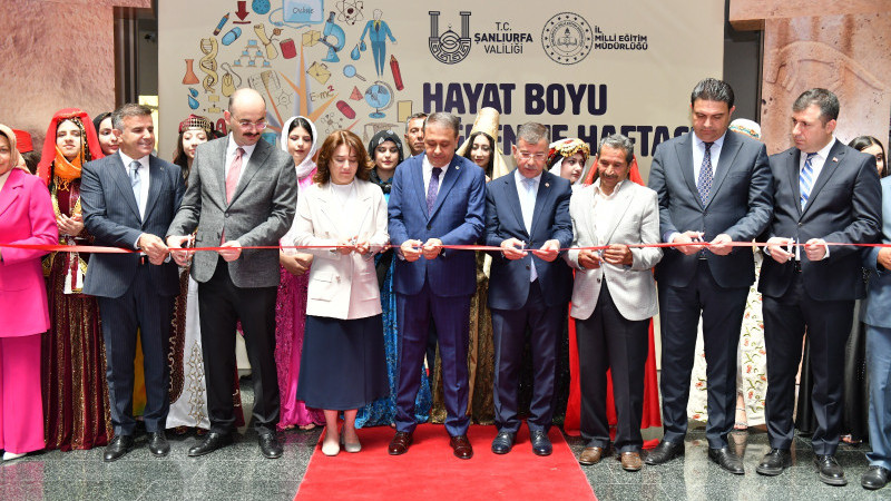 Vali Şıldak, Hayat Boyu Öğrenme Haftası Etkinliklerine Katıldı
