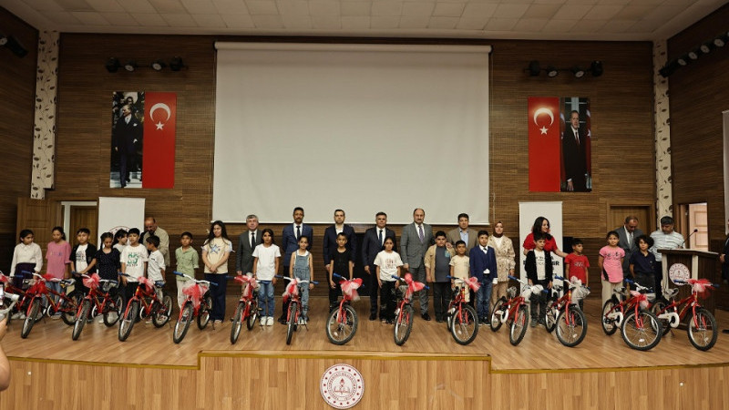 Şanlıurfa Büyükşehir Belediyesi'nden Eğitime Destek