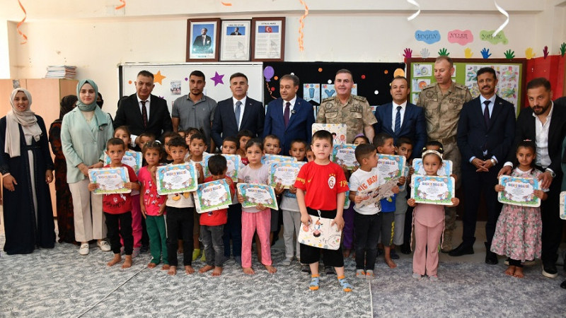 Şanlıurfa'da Karne Dağıtım Töreni Gerçekleştirildi