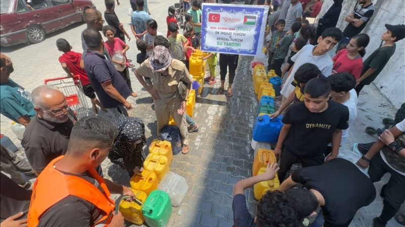 Şanlıurfa Merkezli Dernek Gazze’de Yemek ve Su Dağıttı