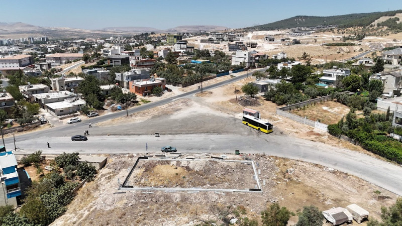 Karaköprü Güllübağ Mahallesinde Semt Sahası Yapılıyor