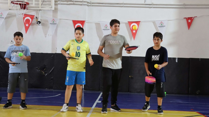 Pickleball Sporu Karaköprü’de Açılan Ücretsiz Kursla Gençlerle Buluşturuluyor