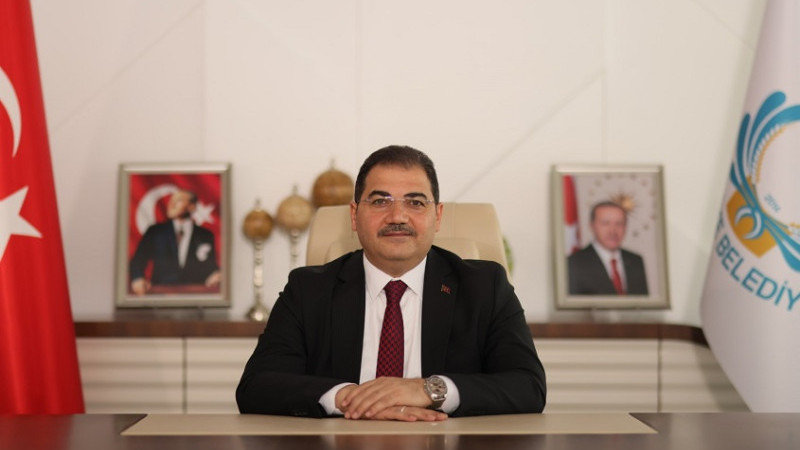 Başkan Canpolat, Cumhuriyet Bayramı Mesajı Yayınladı