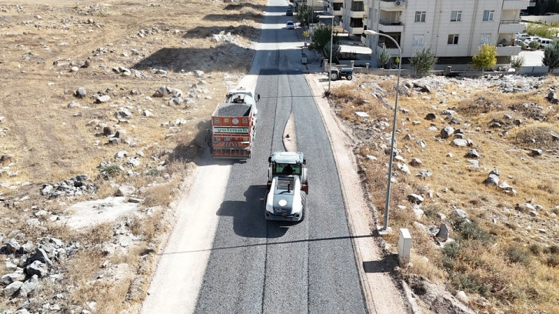 Karaköprü Mehmetçik Mahallesi’nde Yol Çalışmaları Sürüyor