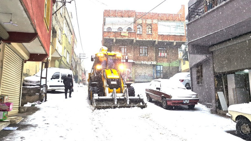 Eyyübiye’de Hastane Yolları ve Ana Caddeler Sürekli Açık Tutuldu