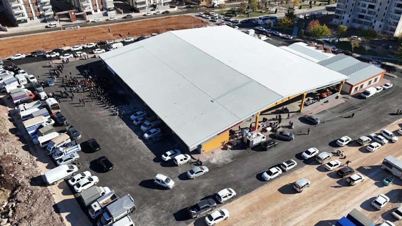 Karaköprü Seyrantepe'de Yeni Semt Pazarının Açılışı Yapıldı