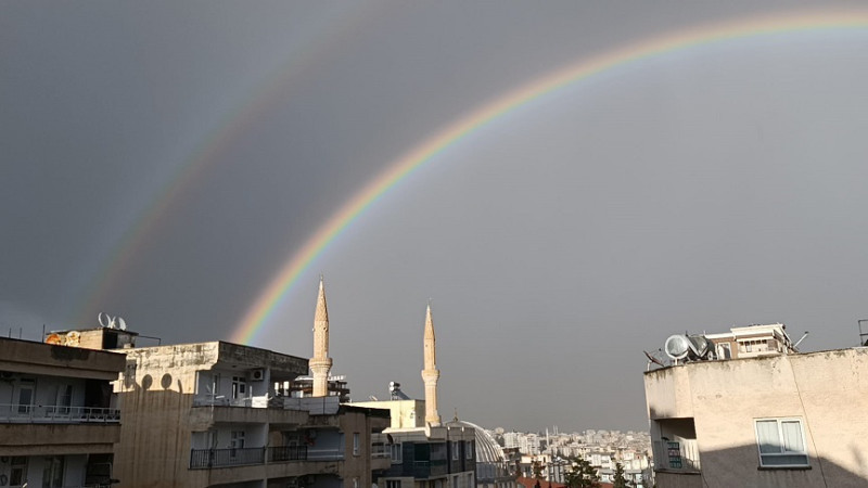 Şanlıurfa’da Bayramda Çifte Gökkuşağı Sürprizi