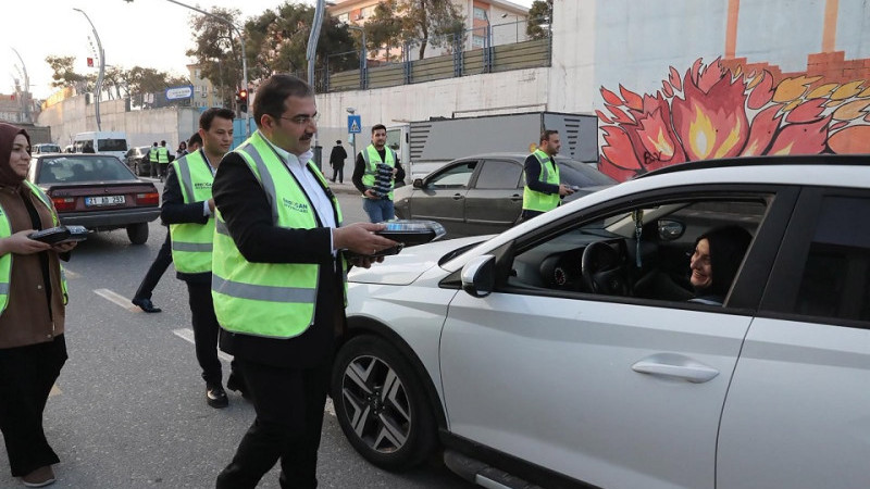  Başkan Canpolat, Devteyşti Mahallesi'nde Vatandaşlarla Buluştu