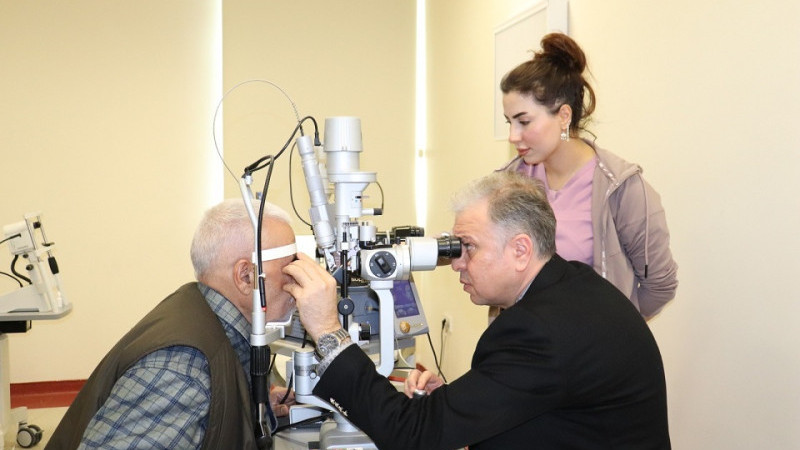 Doç. Dr. Müslüm Toptan'dan Göz Tansiyonunda Erken Teşhis Uyarısı