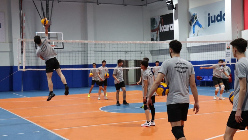 Büyükşehir Belediyesi Genç Erkekler Voleybol Takımı, Voleybol Çeyrek Finallere Hazırlanıyor